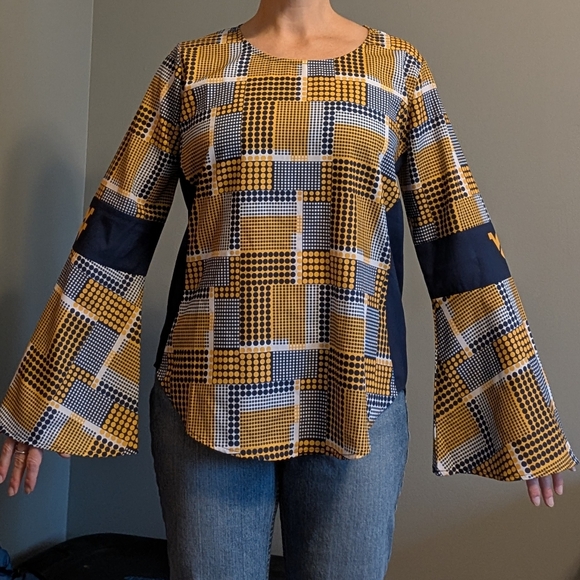 WVU collegiate bell sleeve blouse women's medium NWT - Picture 3 of 9